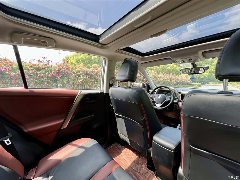 Toyota RAV4, 2015 17
