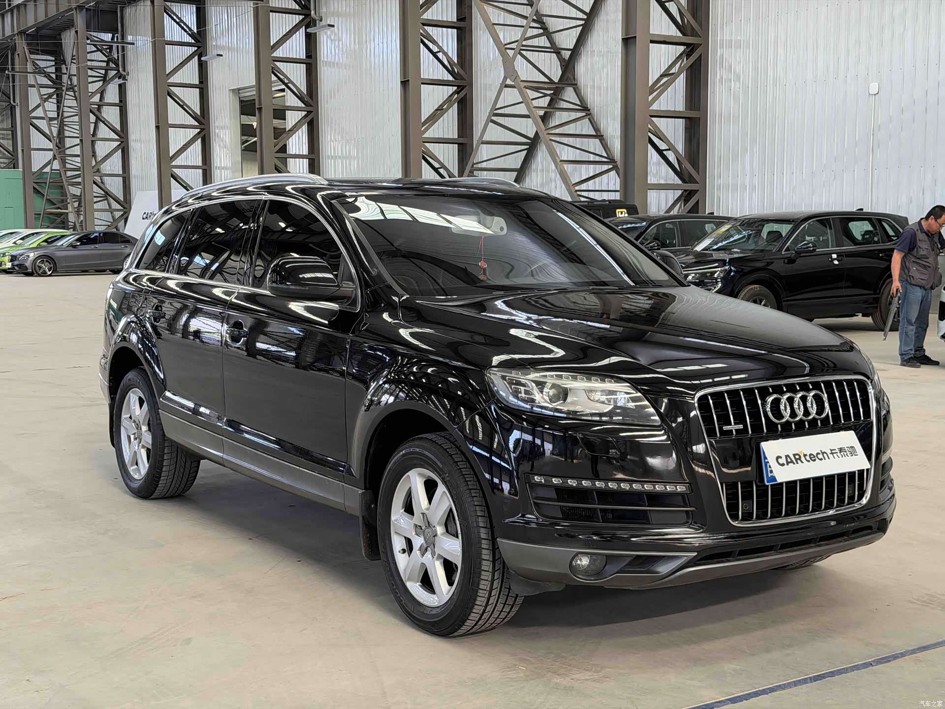 Audi Q7, 2013 3