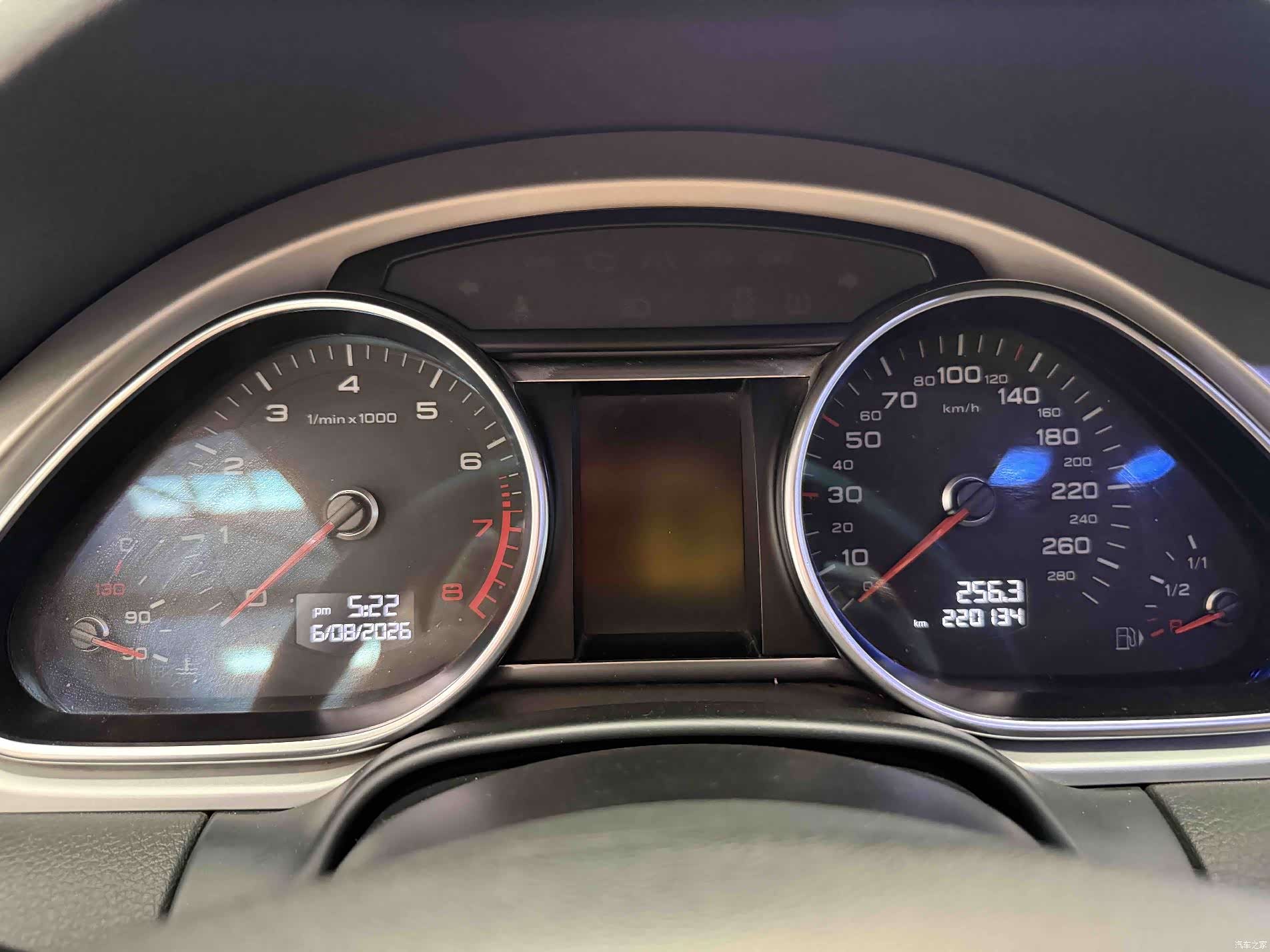 Audi Q7, 2013 8