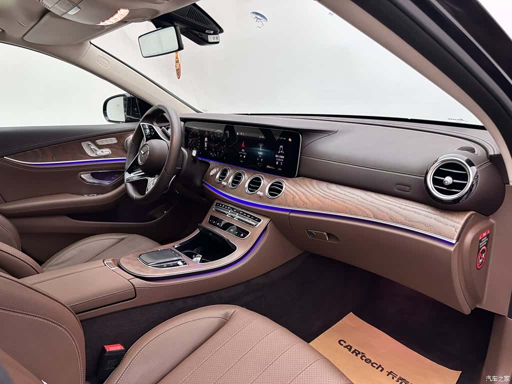 Mercedes-Benz E-Class, 2023 11