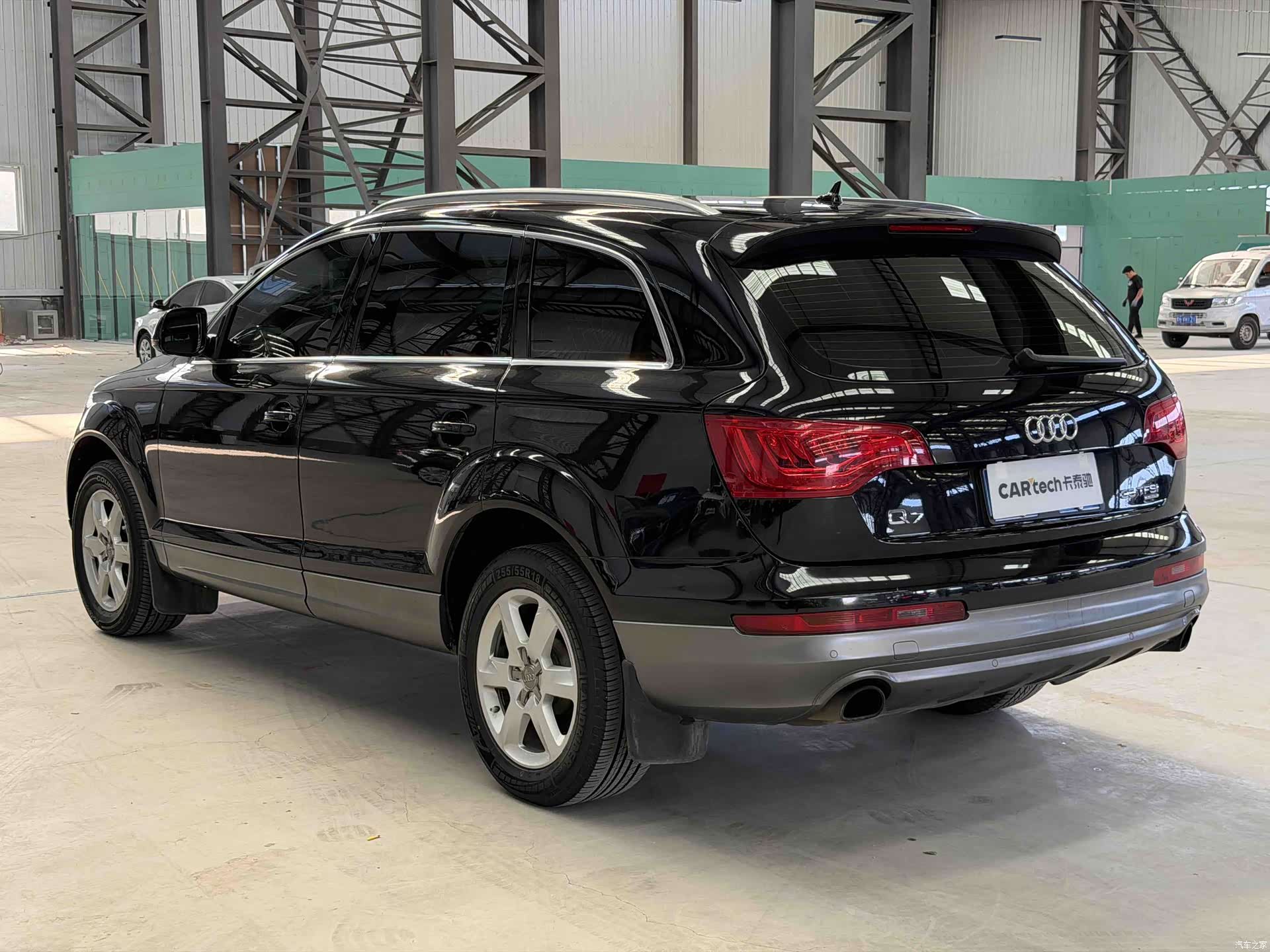 Audi Q7, 2013 9