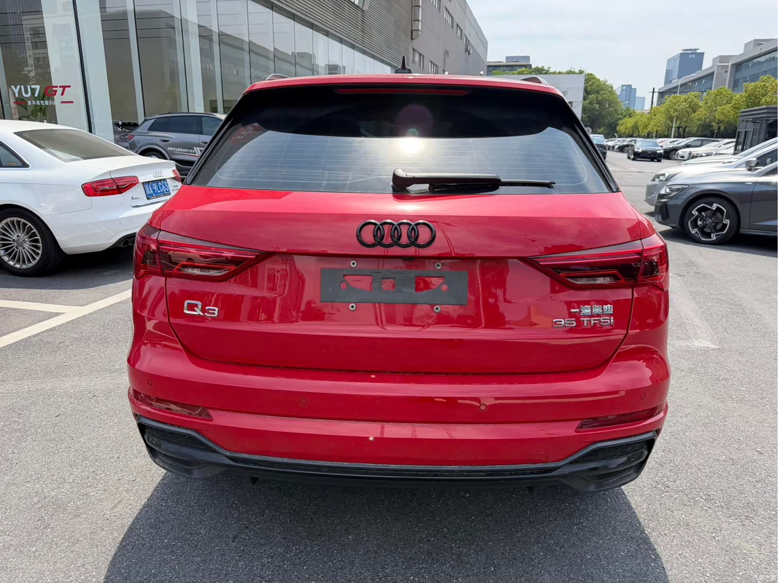 Audi Q3, 2022 все фото