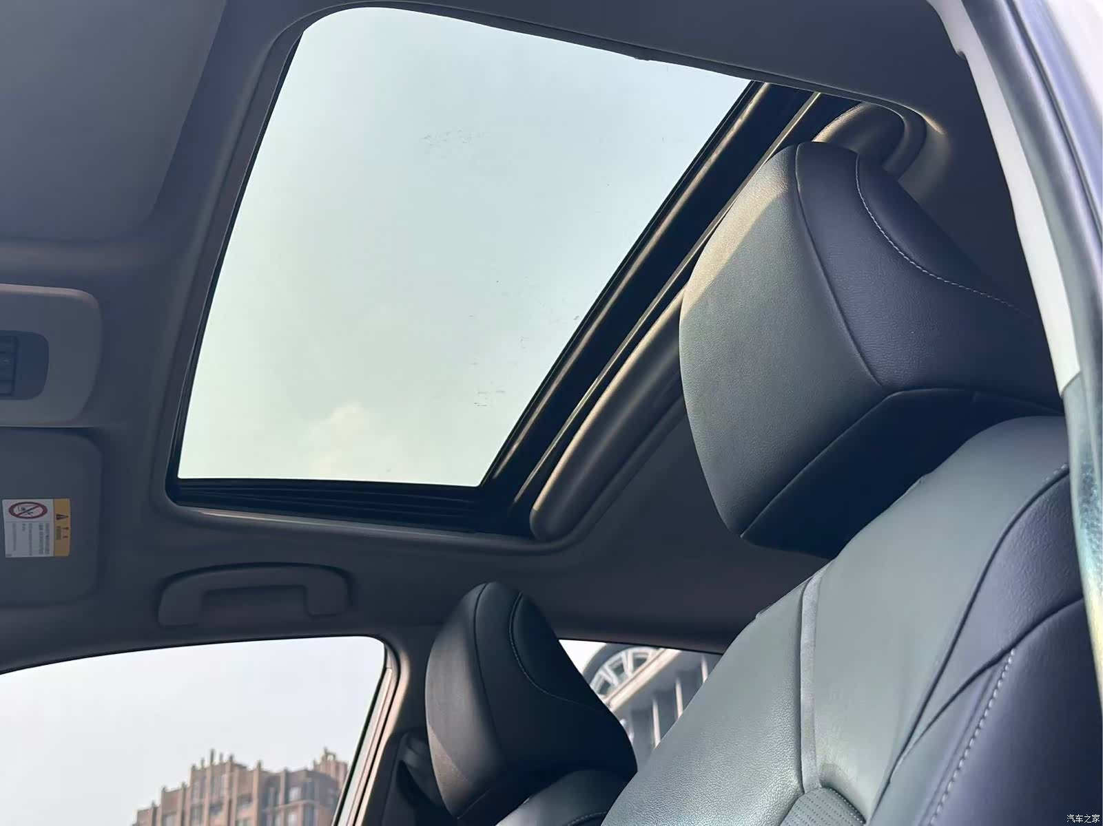 Toyota Camry, 2018 16