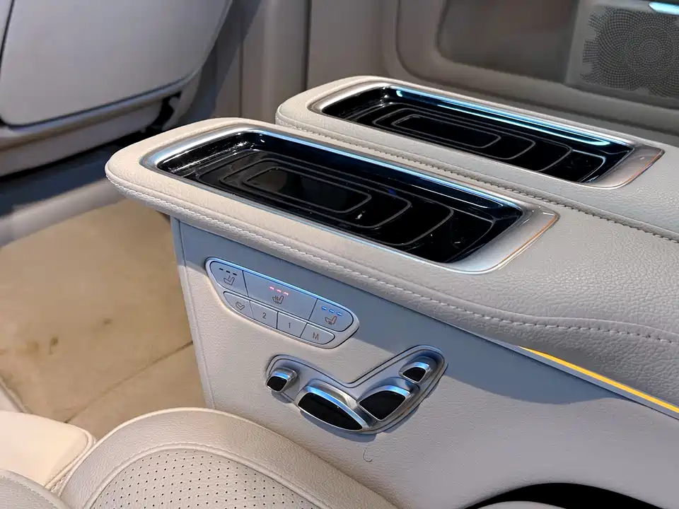 Mercedes-Benz V-class Mercedes-Benz V-class