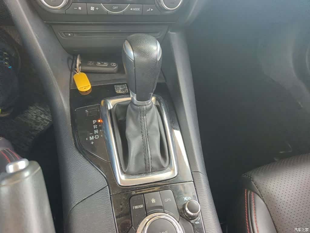 Mazda Mazda3, 2016 10