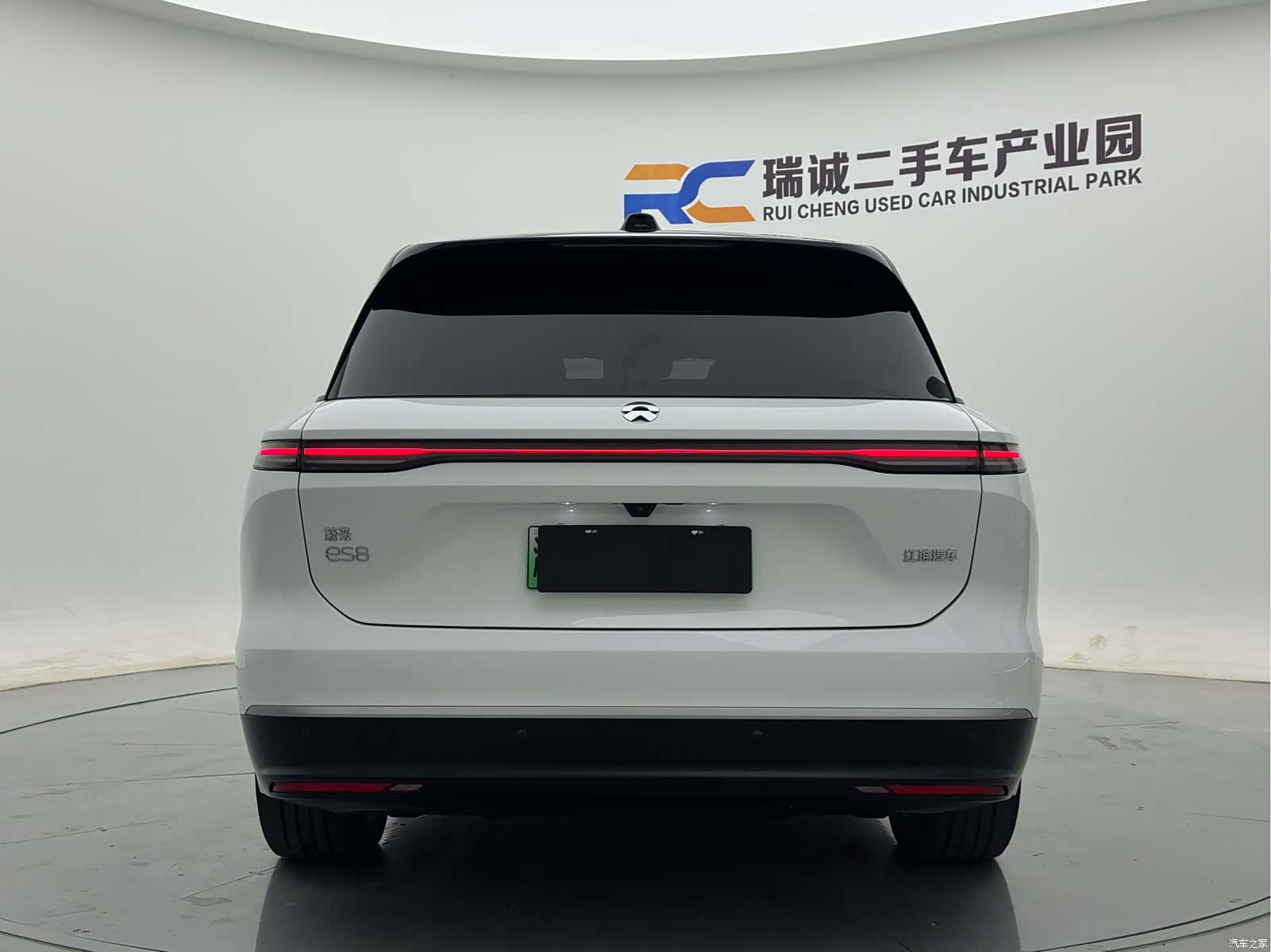 NIO ES8, 2023 4