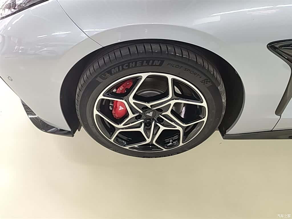Neta GT, 2025 23