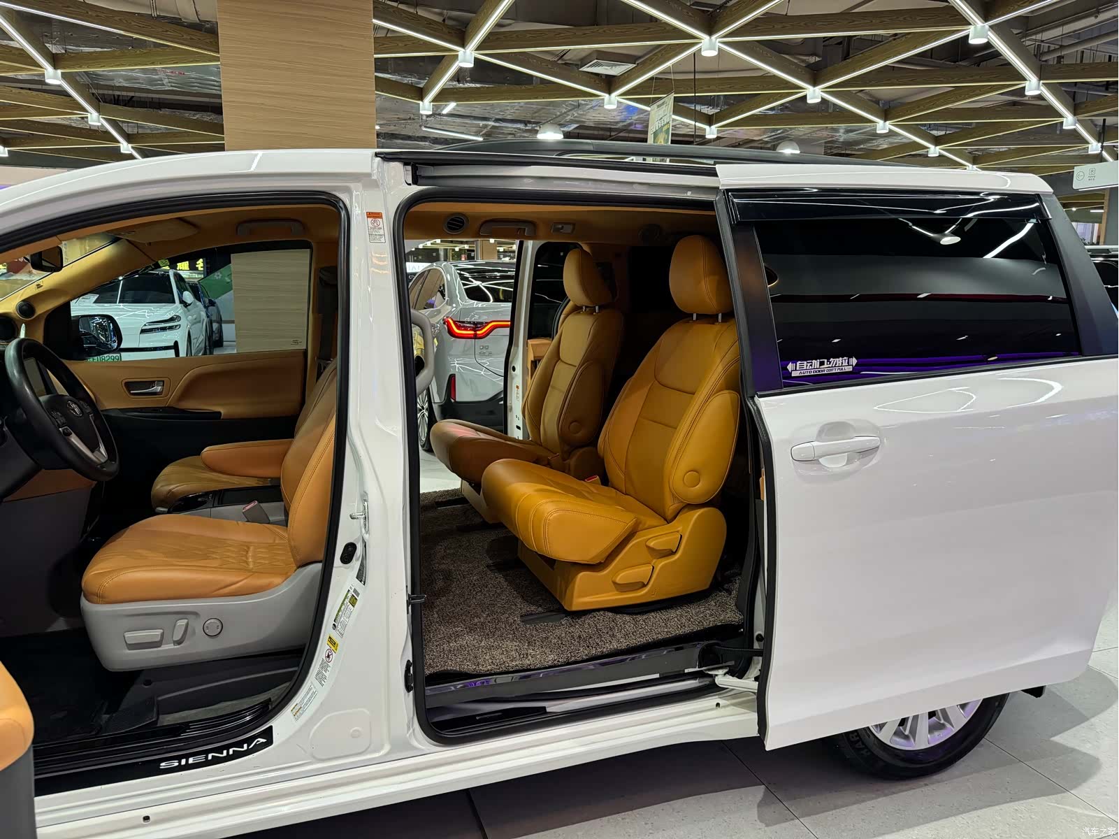 Toyota Sienna, 2016 8