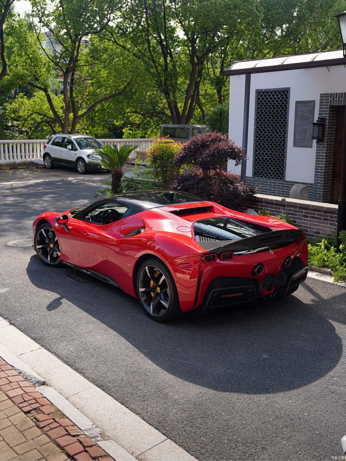 Ferrari SF90, 2021 4