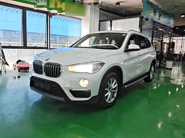 BMW X1 2018 — купить из Китая под заказ