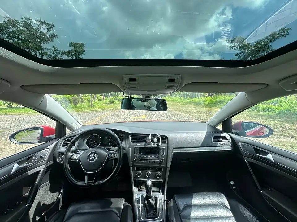 Volkswagen golf