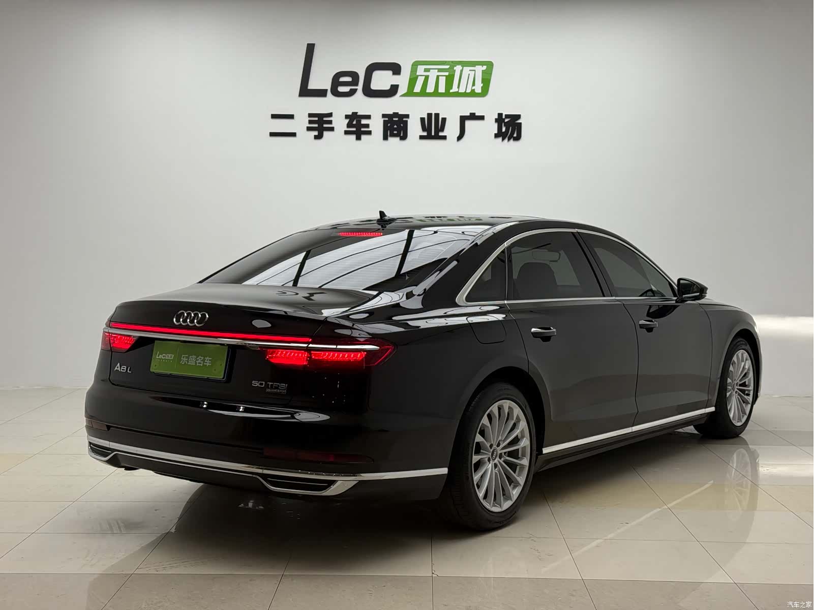 Audi A8L, 2022 все фото