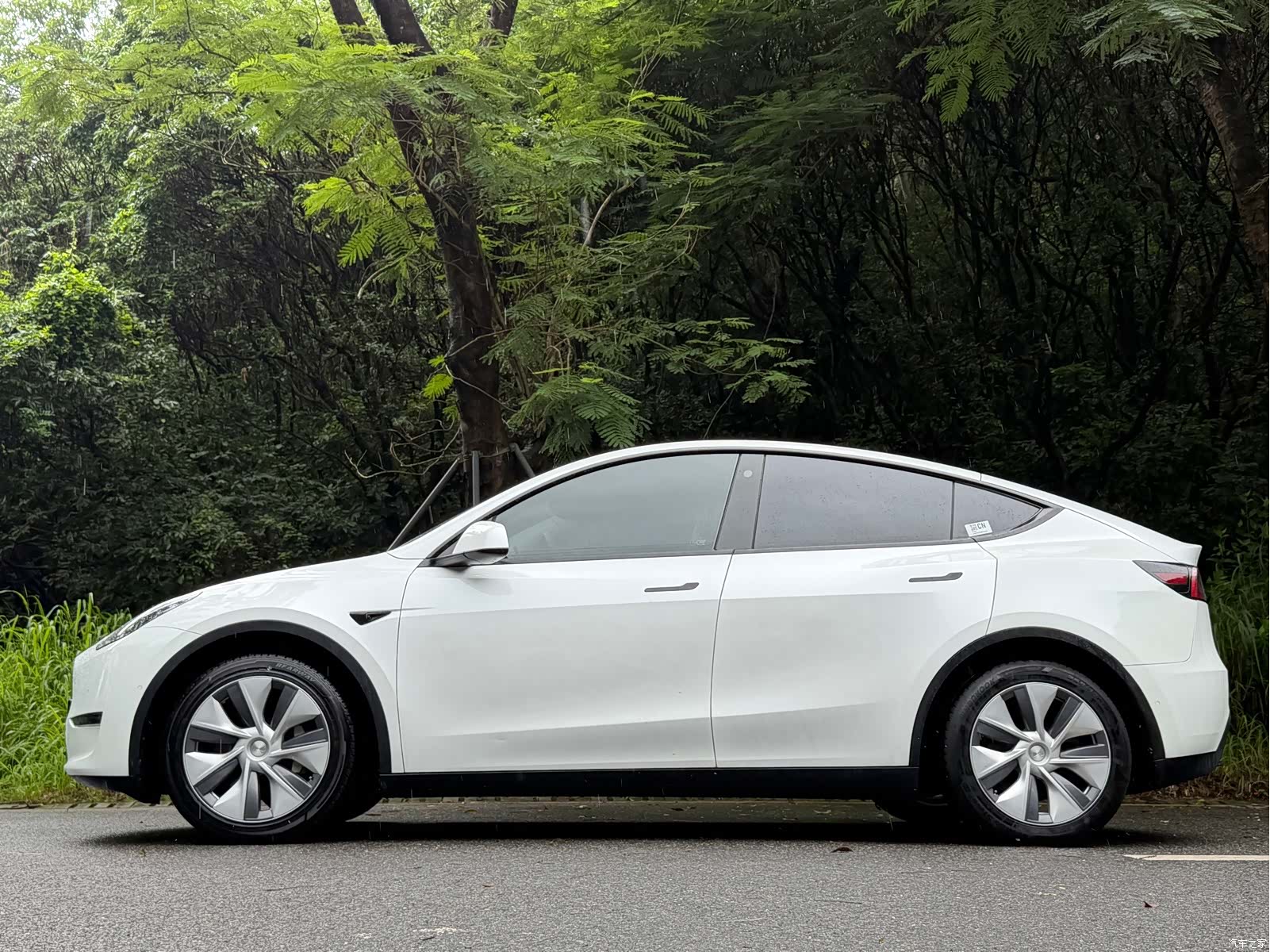Tesla Model Y, 2021 2