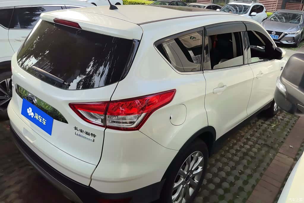 Ford Kuga, 2014 3
