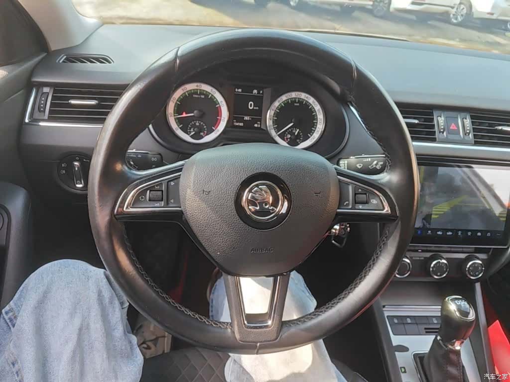 Skoda Octavia, 2017 11
