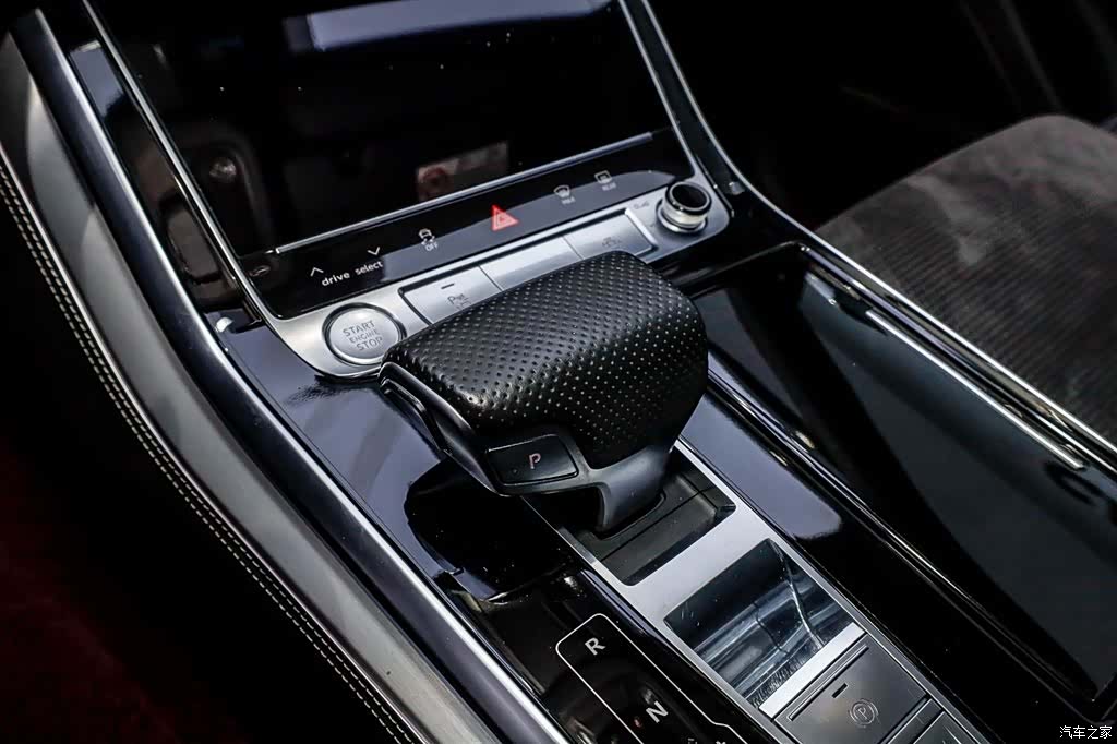 Audi Q8, 2020 17