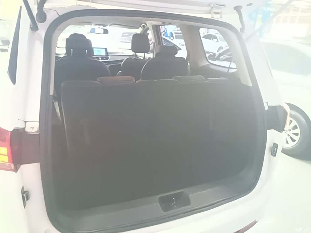 Wuling 360, 2019 19