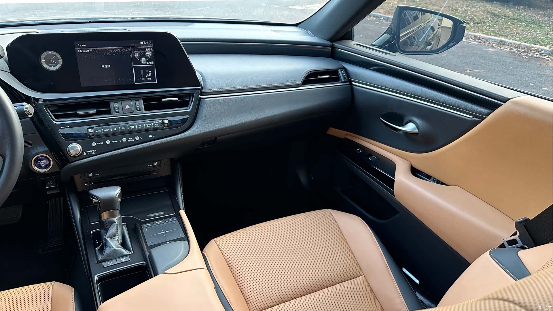 Lexus ES, 2022 7