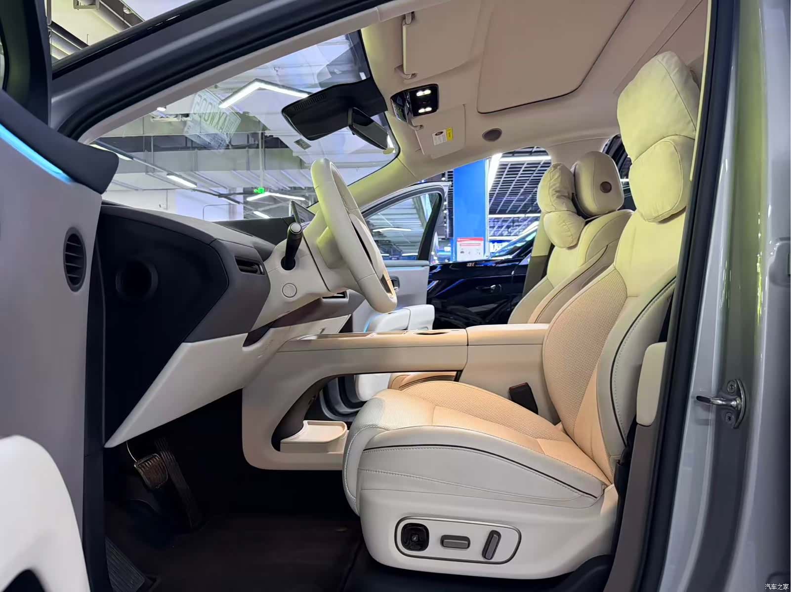 Li Auto i8, 2026 8