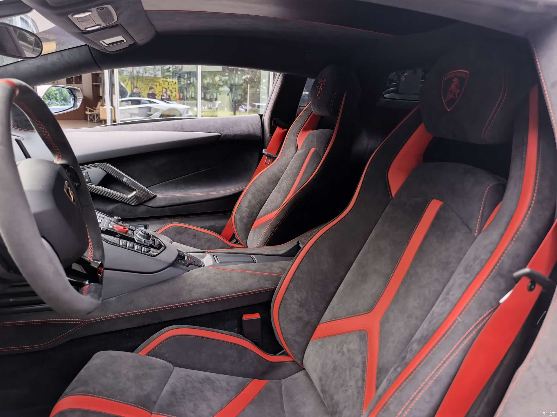 Lamborghini Aventador, 2013 8