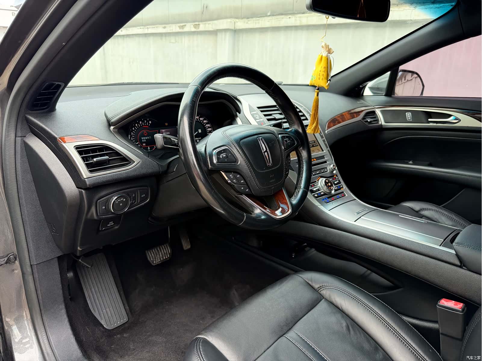Lincoln MKZ, 2016 15