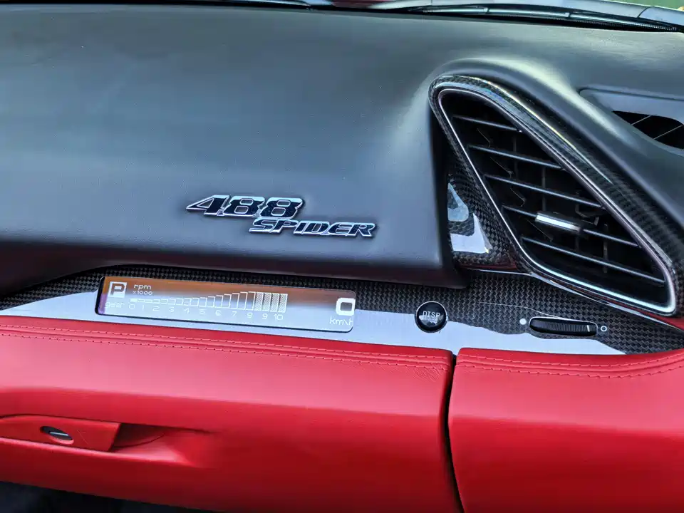 Ferrari 488