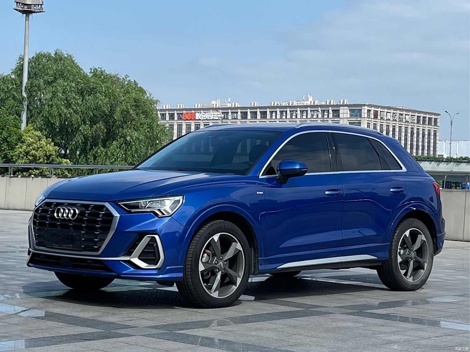 Audi Q3, 2020 1