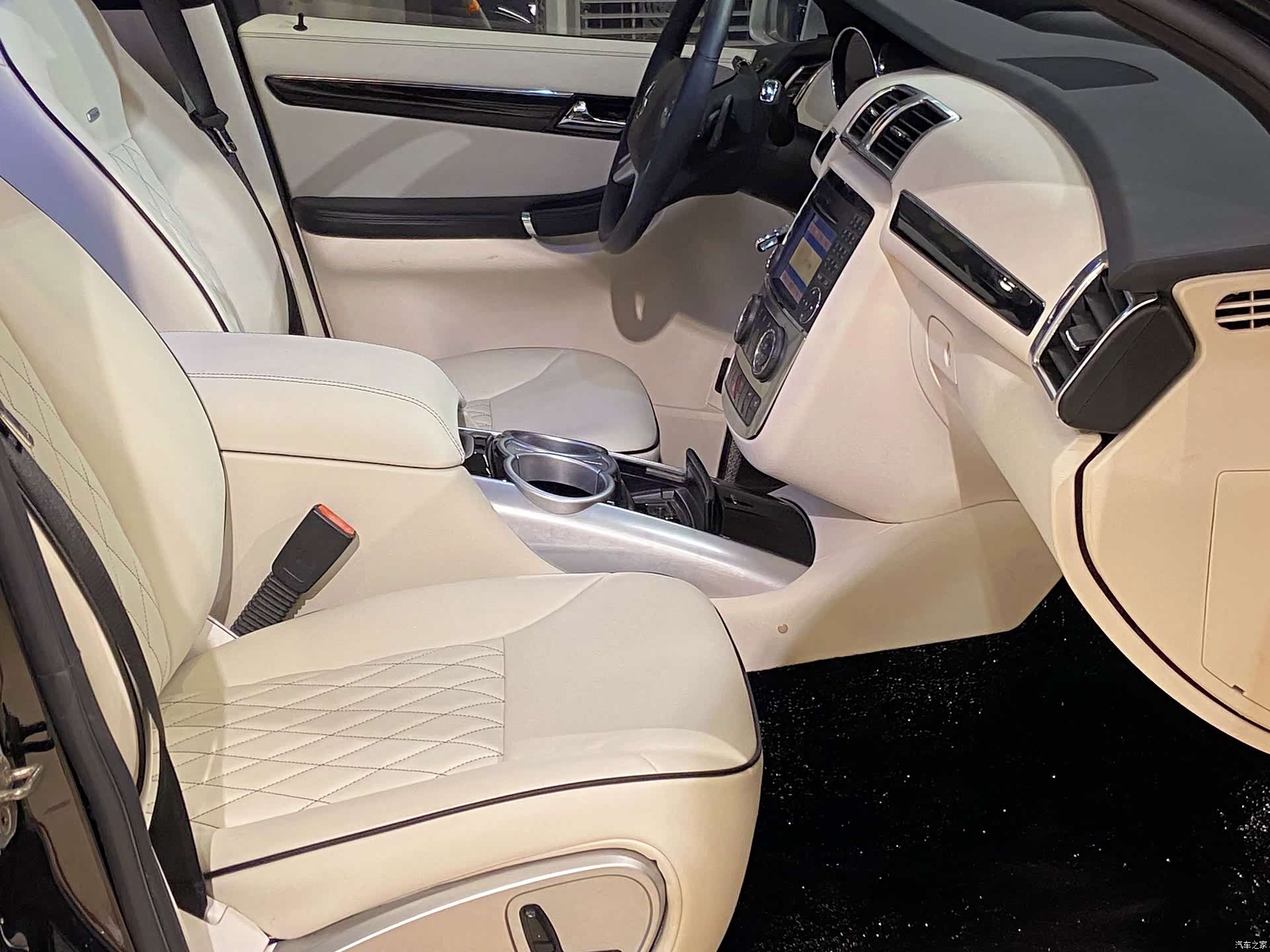 Mercedes-Benz R-Class, 2012 13