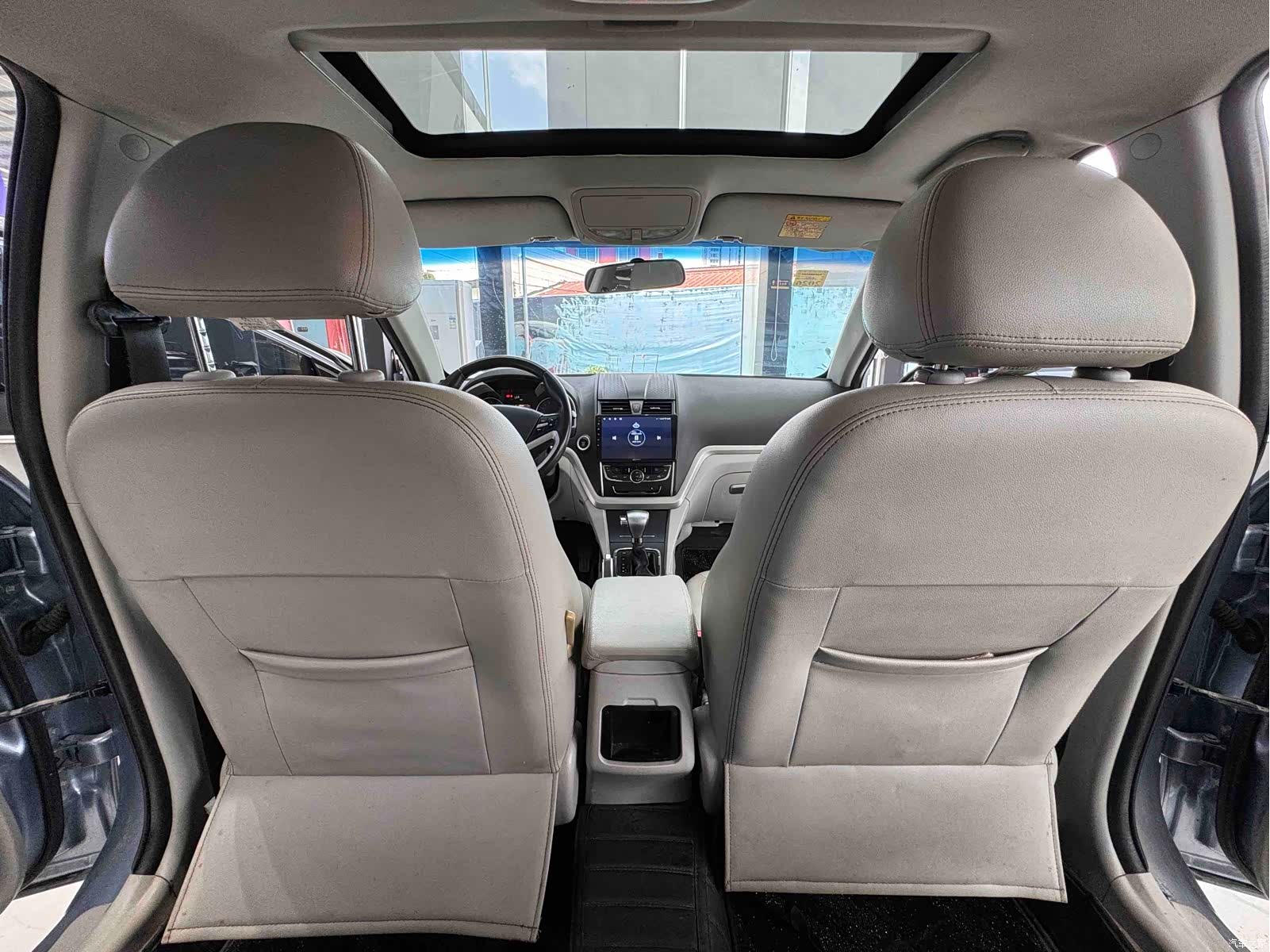 Geely Emgrand, 2014 14