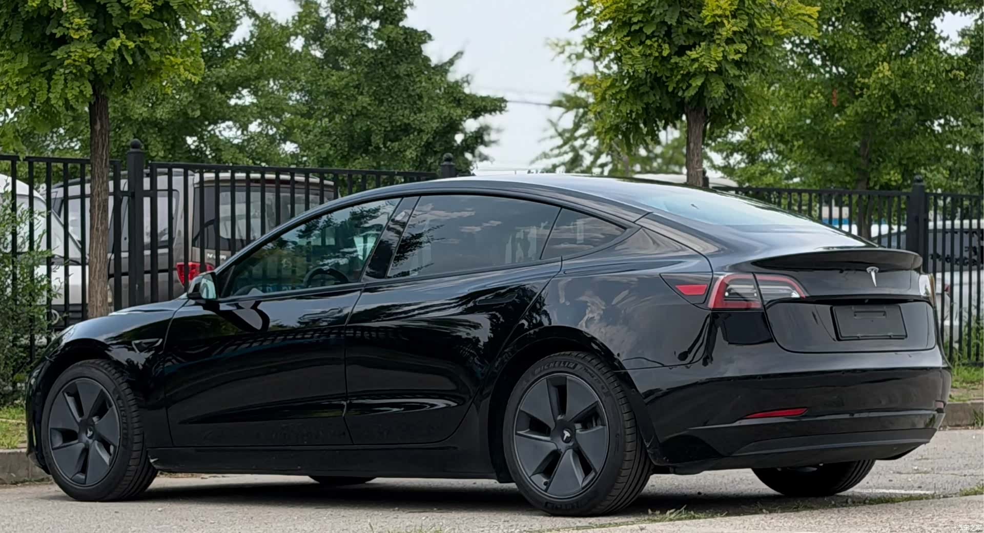 Tesla Model 3, 2021 4