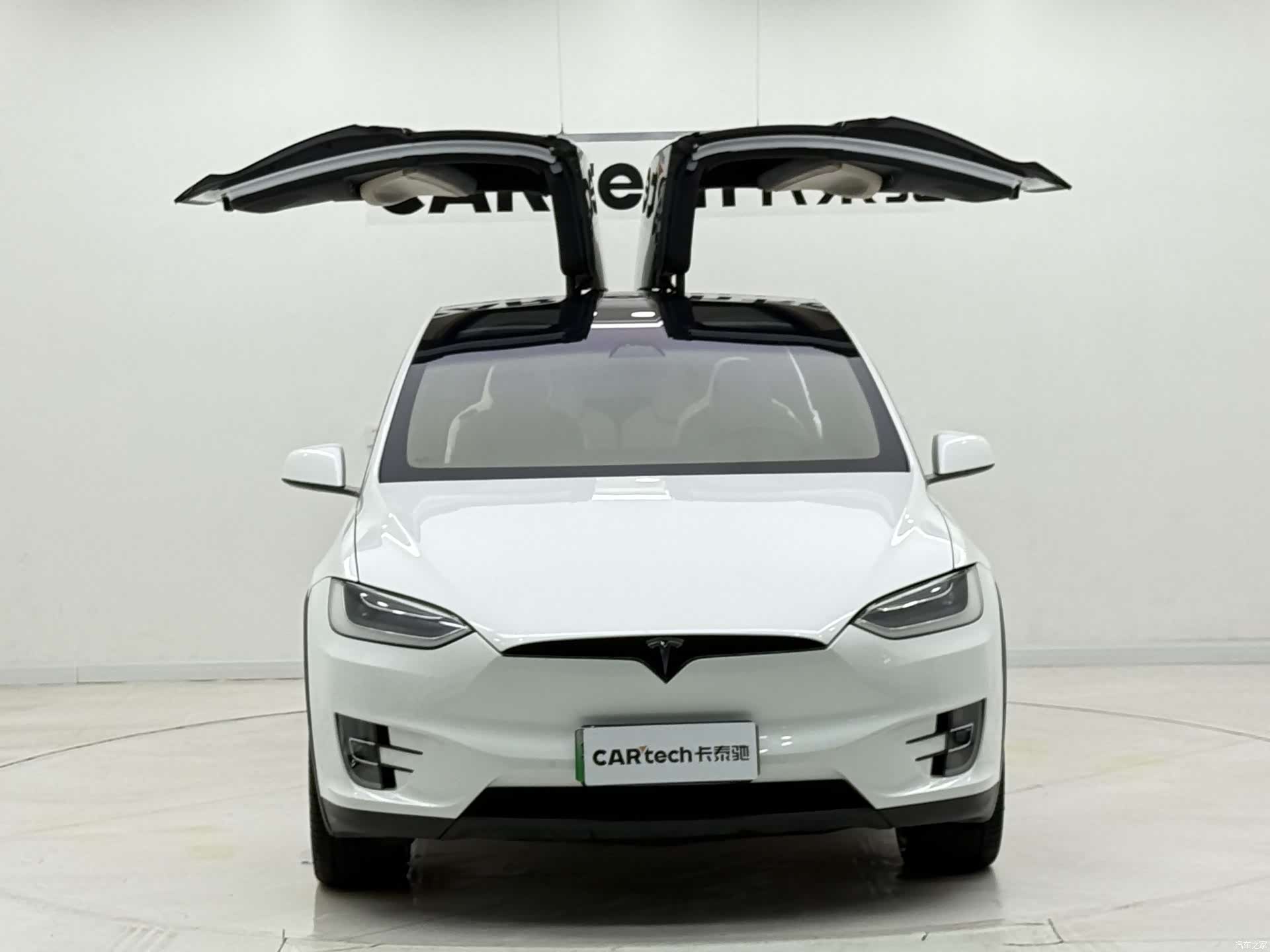 Tesla Model X, 2019 7