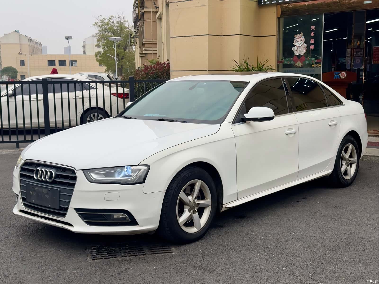 Audi A4L, 2016 1