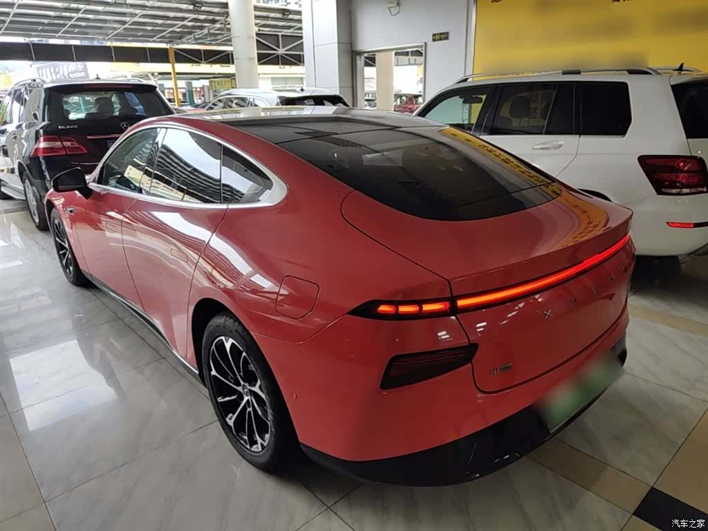 Xpeng P7, 2023 все фото