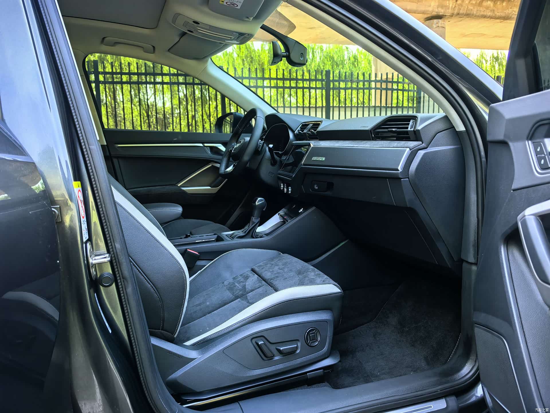 Audi Q3, 2021 19