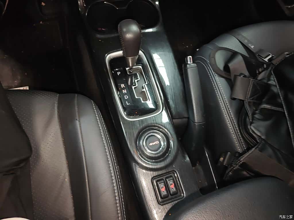 Mitsubishi Outlander, 2017 14