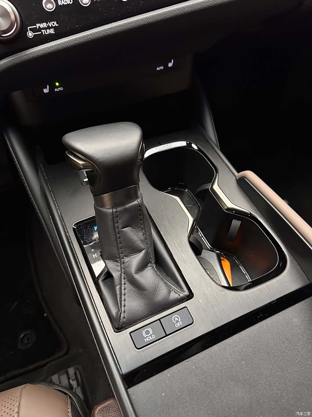 Lexus ES, 2024 15
