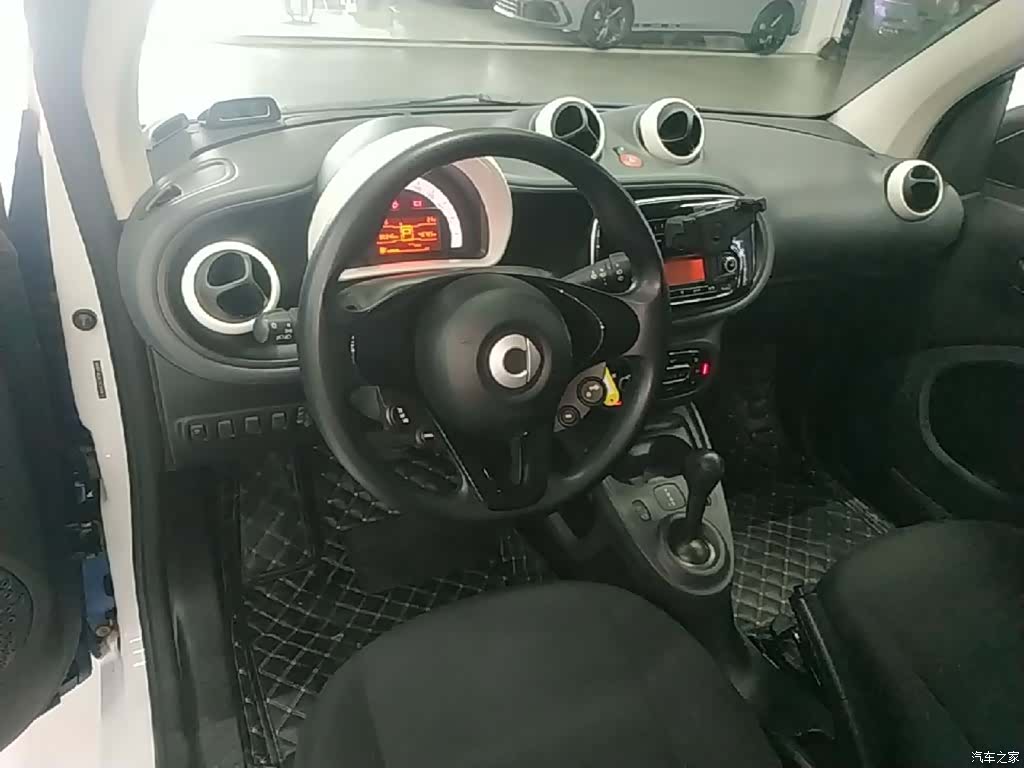 Smart Fortwo, 2018 10