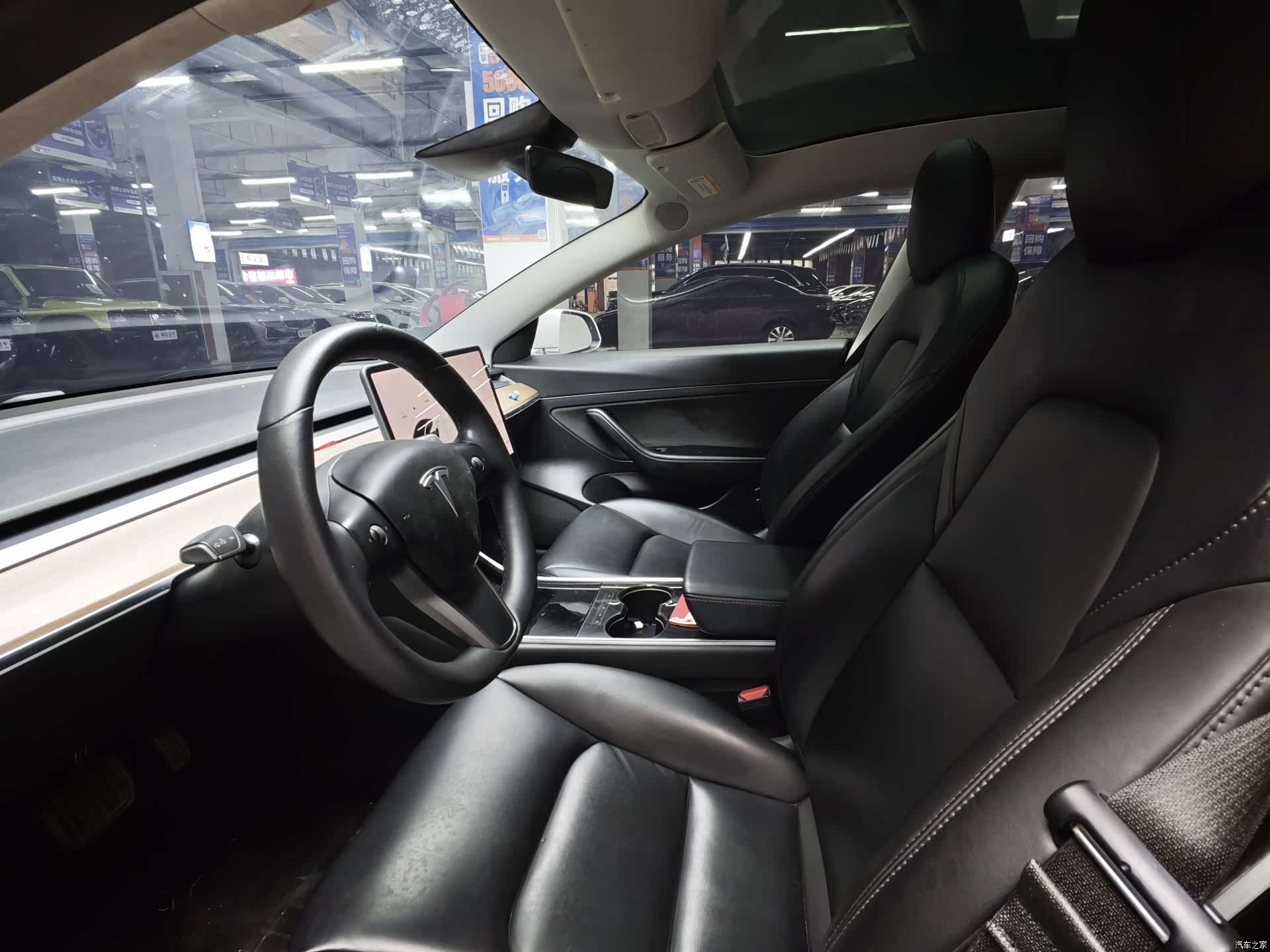 Tesla Model 3, 2020 все фото