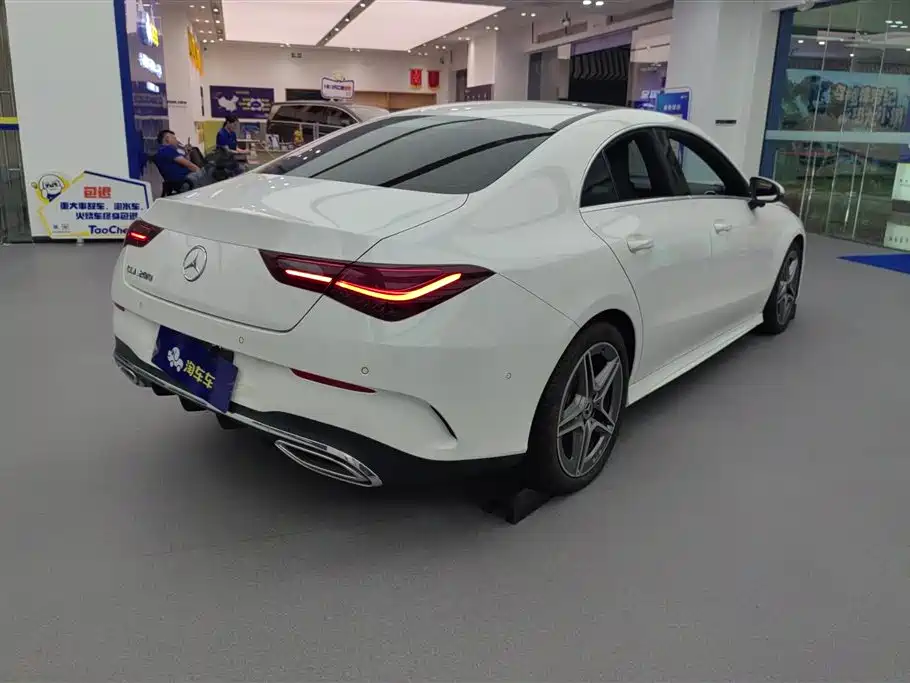 Mercedes-Benz CLA