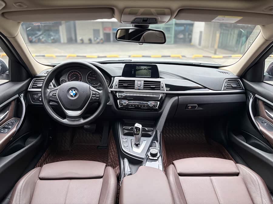 BMW 3 Series 2018, фото 11