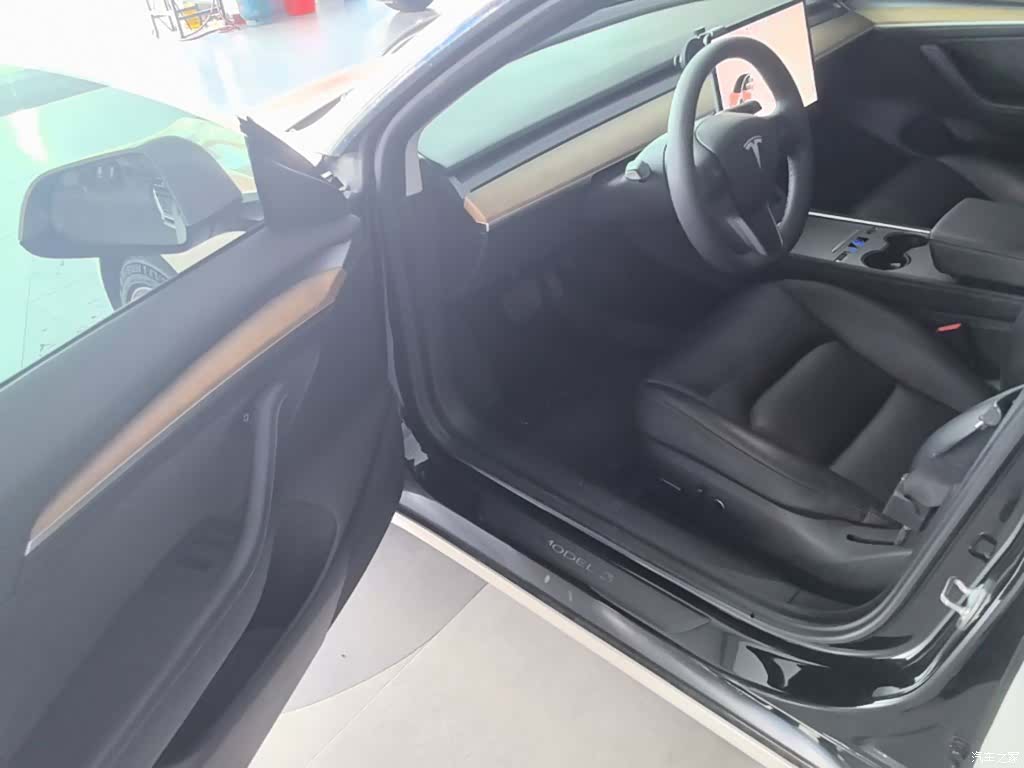 Tesla Model 3, 2021 16