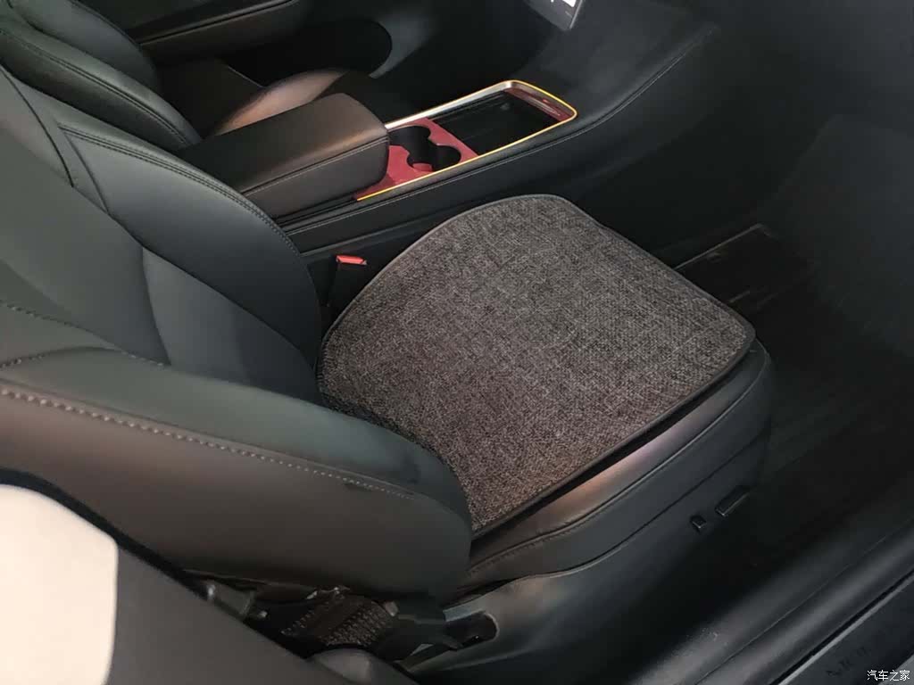 Tesla Model Y, 2024 25