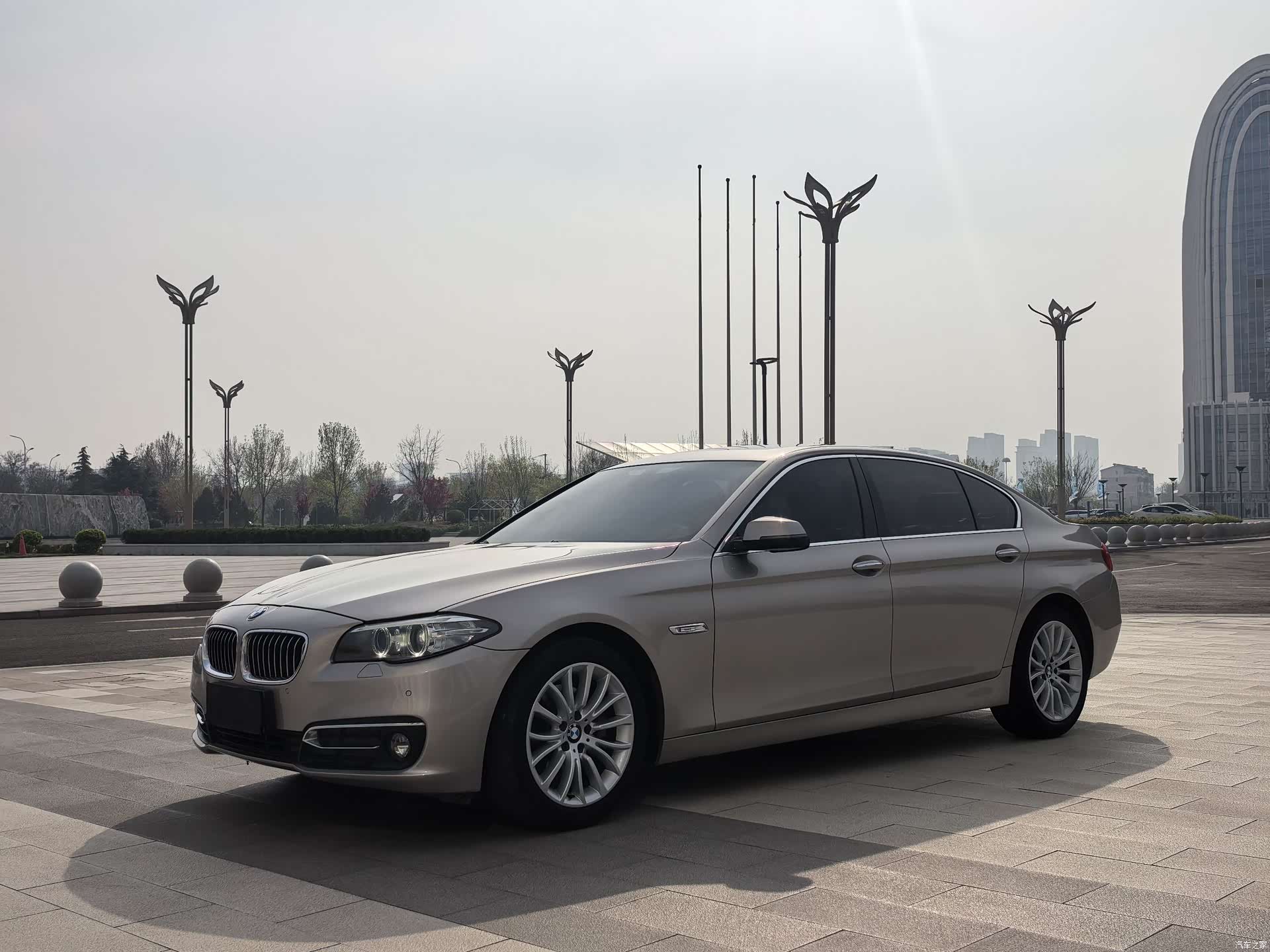 BMW 5 Series, 2016 1