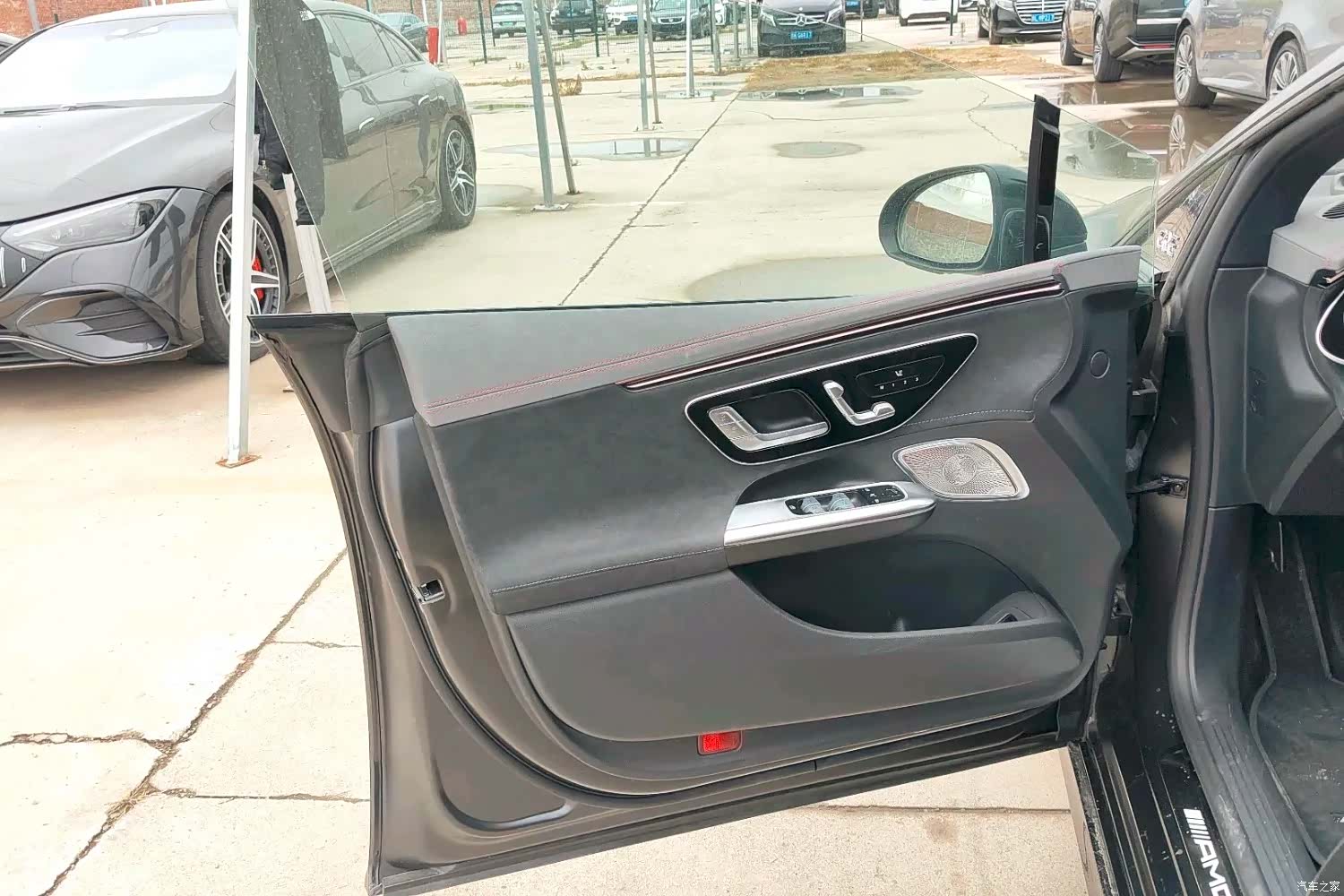 Mercedes-Benz EQE, 2024 3