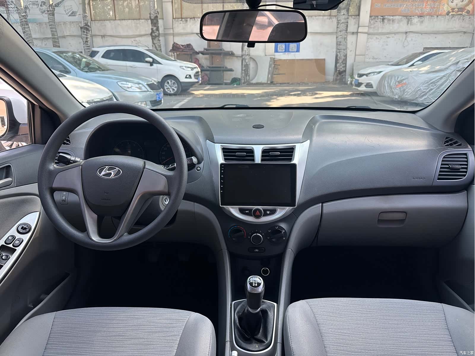 Hyundai GLS, 2016 14