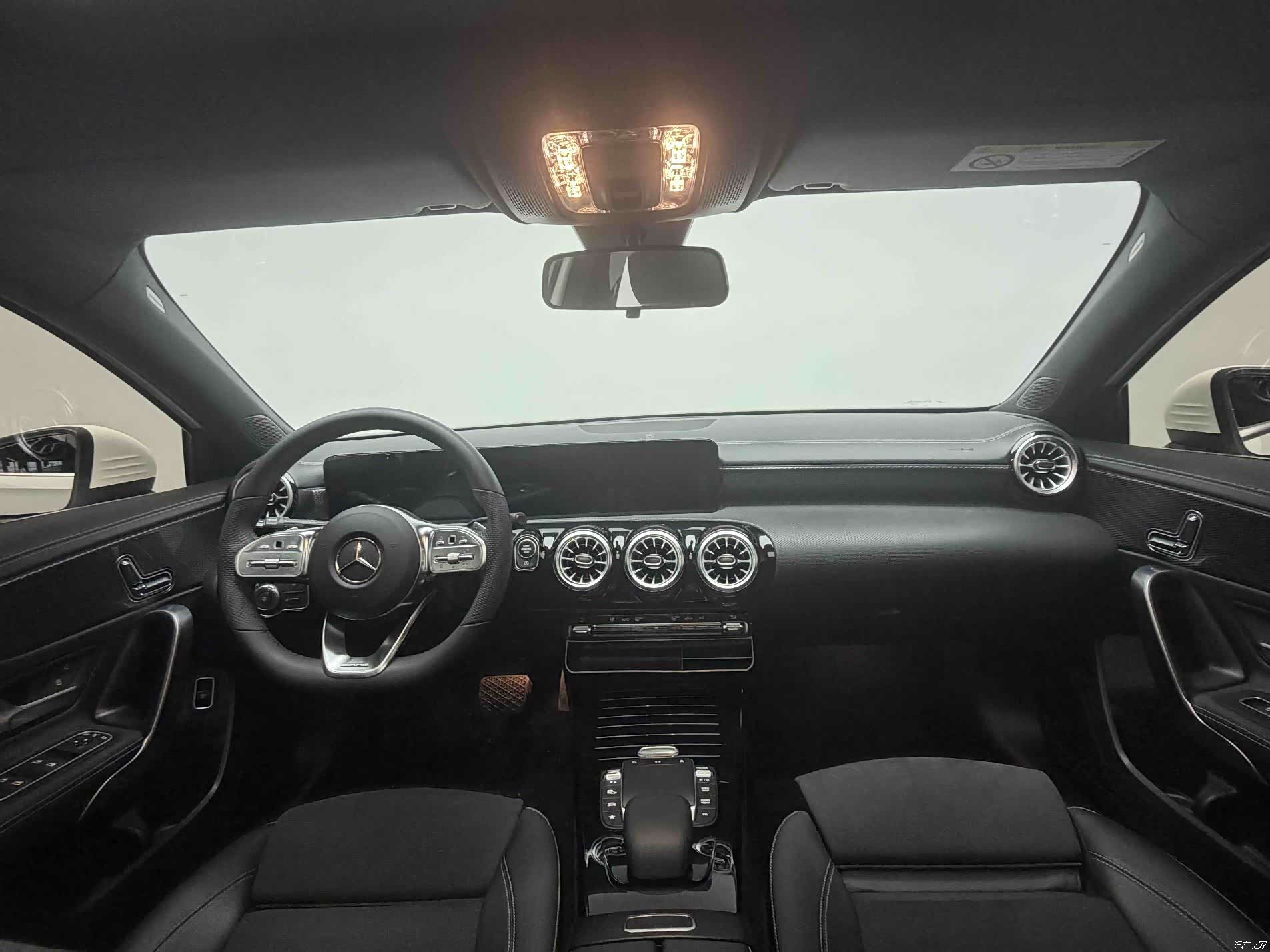 Mercedes-Benz A-Class, 2022 13