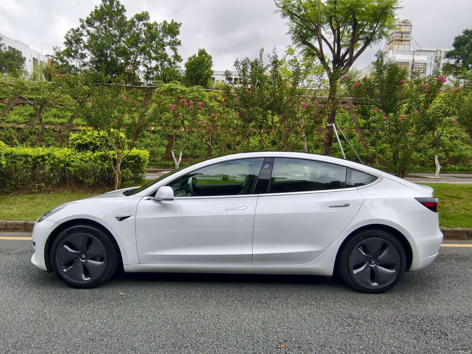 Tesla Model 3, 2020 4