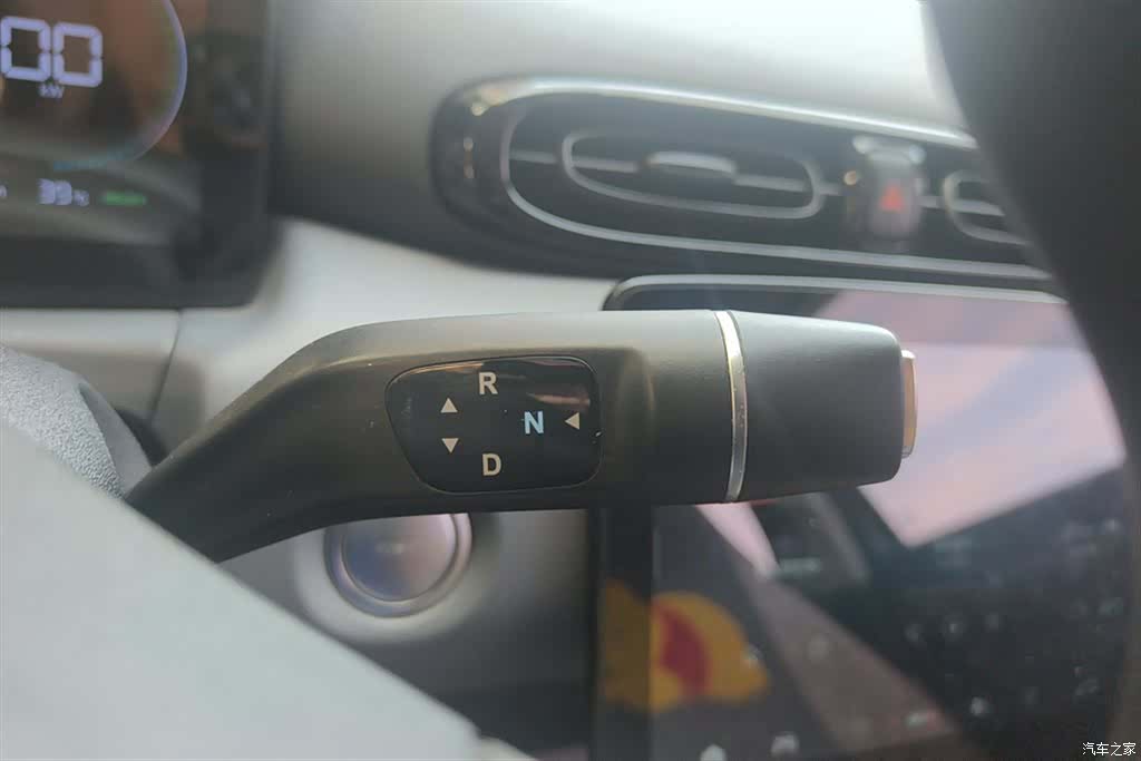 Leapmotor T03, 2022 16