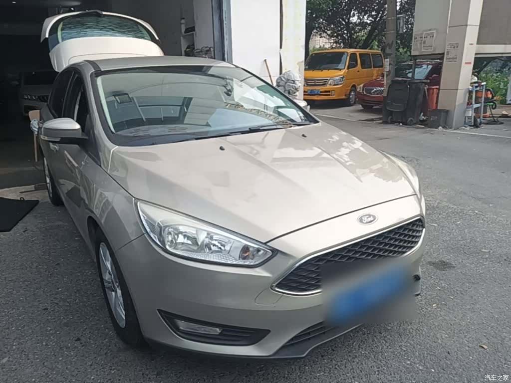 Ford Focus, 2015 22