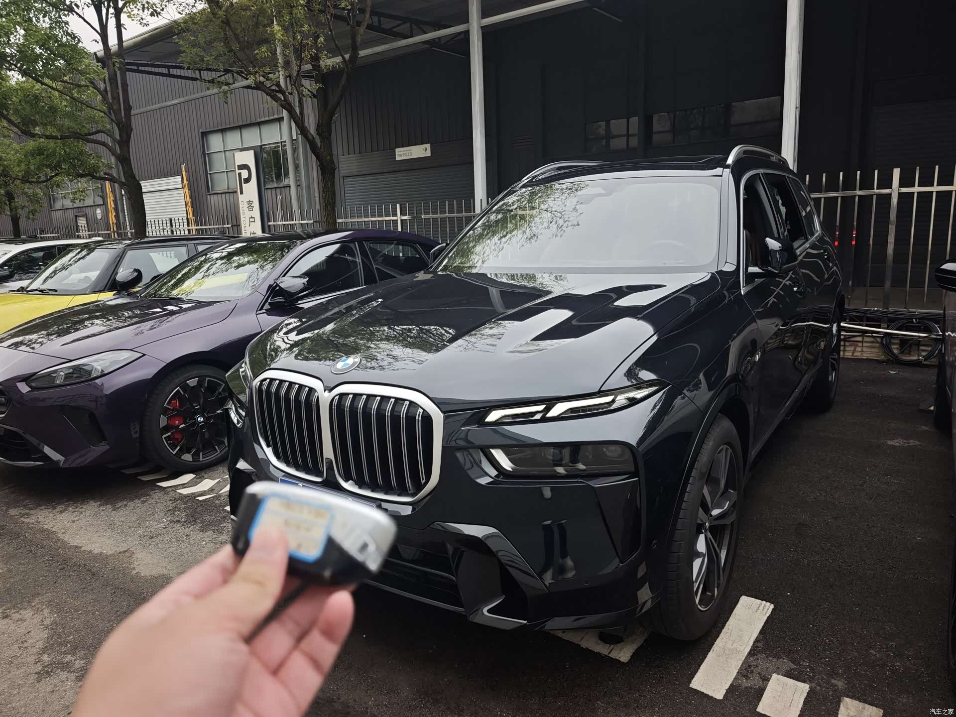 BMW X7, 2025 12